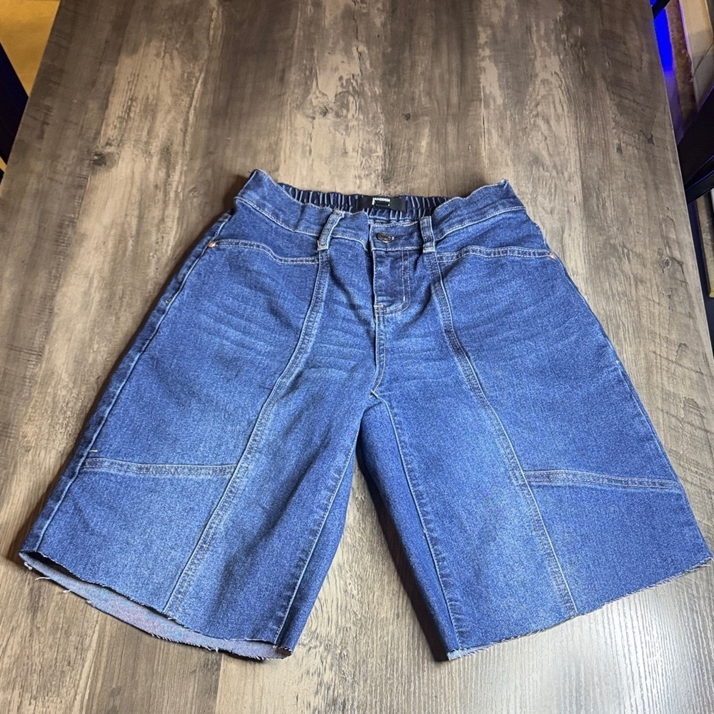 Madden NYC Stylish Denim Women's Jean Jorts With Raw Hem